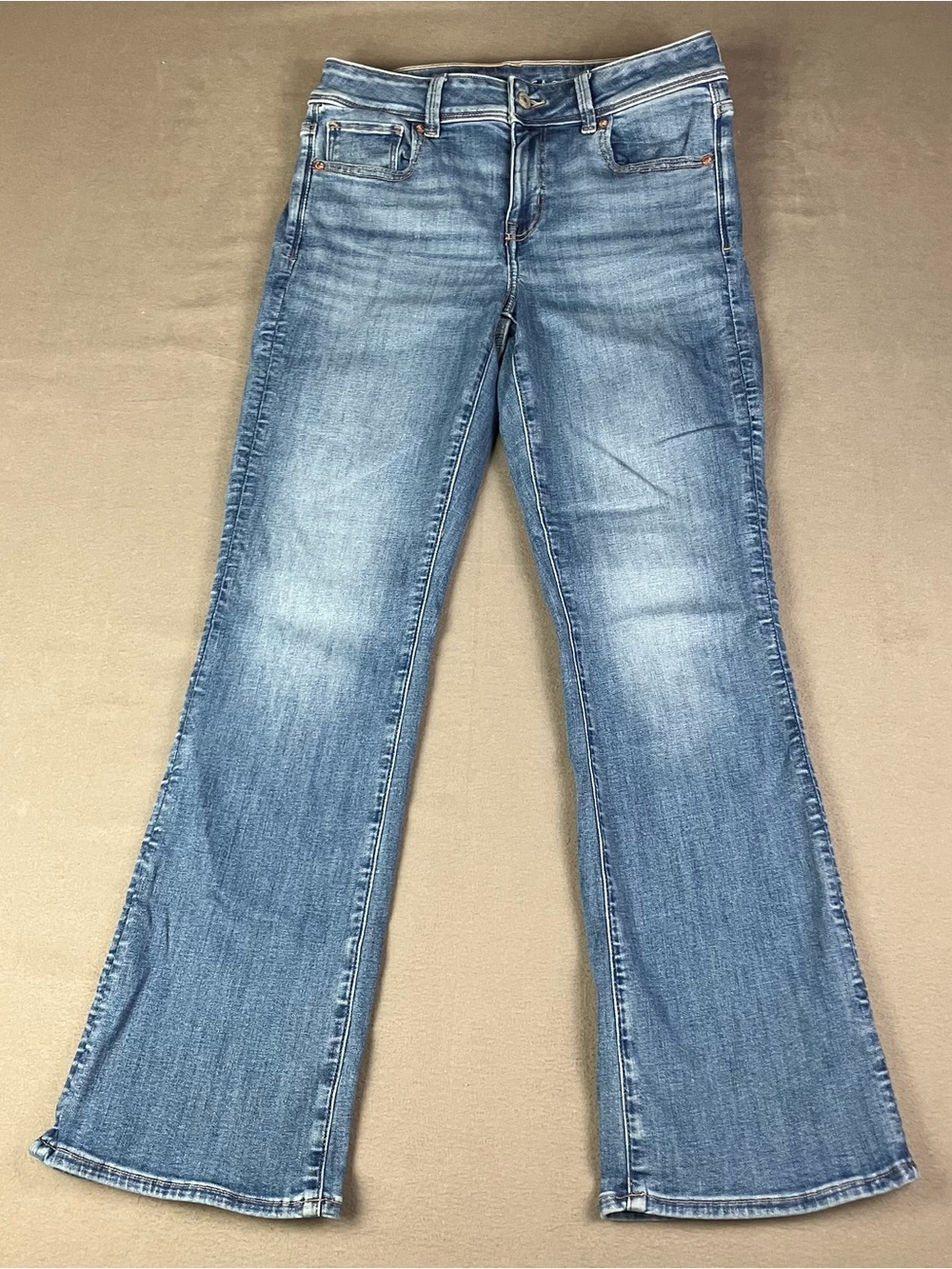 American Eagle Women’s Jeans Kickboot Size 8 Short Blue Light Wash Zip Fly. In g